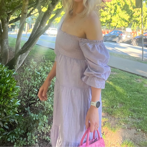 Gorgeous puff sleeve purple midi dress - Picture 3 of 9